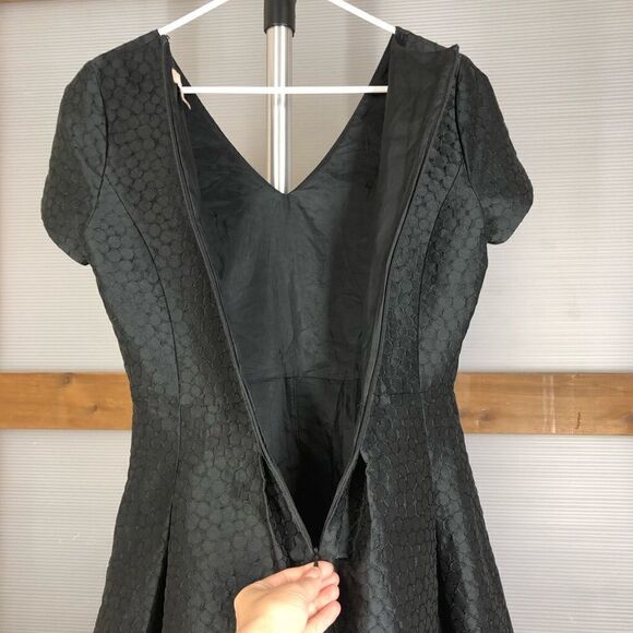 Sz 4 Banana Republic Dots Black Ponte Pleated V-Neck Fit &‎ Flare S/S Midi Dress - Picture 8 of 10